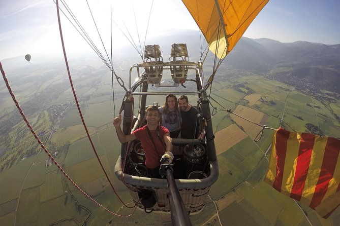 private-exclusive-hot-air-balloon-barcelona