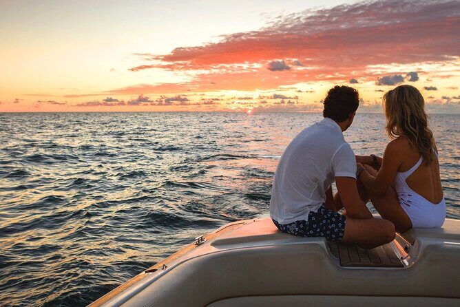 Private Exclusive Sundowner catamaran with Dinner & Transfer - Key Points