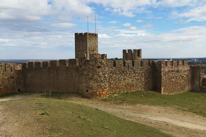 private-excursion-for-1-to-8-people-the-city-of-evora-and-its-monuments