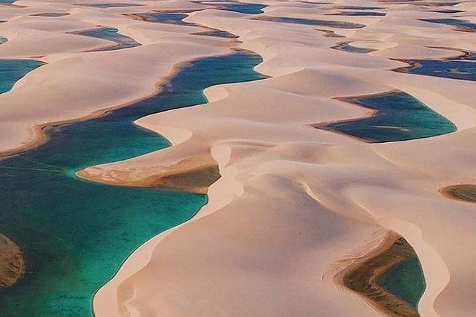private-excursion-in-the-lencois-maranhenses-park-blue-lagoon