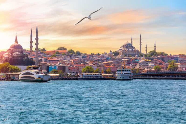 private-excursion-jewels-of-istanbul-tour-with-a-boat-ride