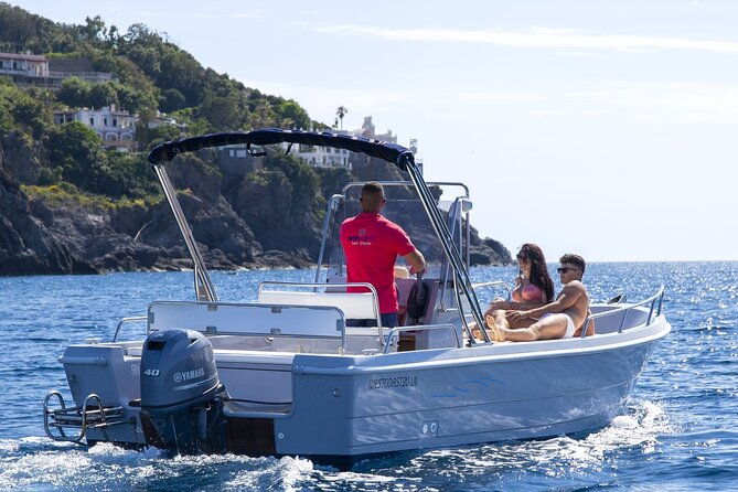 private-excursion-to-the-island-of-ischia-by-conero-6-6m-boat