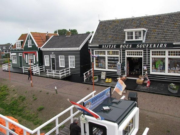 private-excursion-to-zaanse-schans-edam-volendam-and-marken