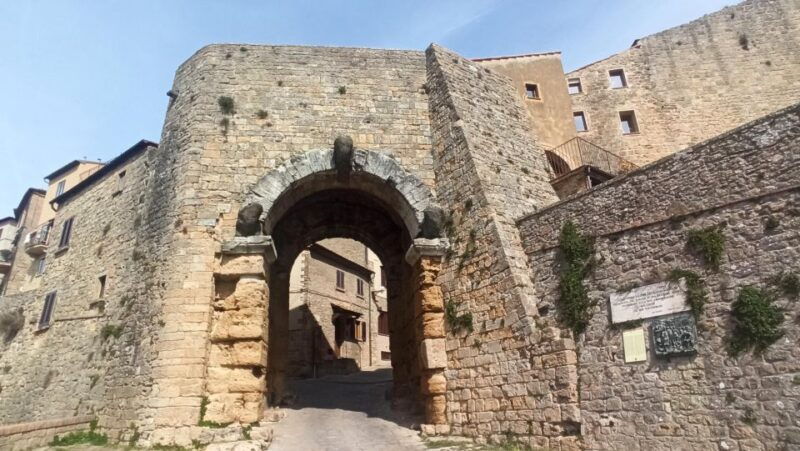 private-excursion-volterra-san-gimignanowine-tastings
