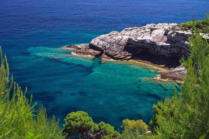 private-excursions-with-2019-quicksilver-675-speedboat