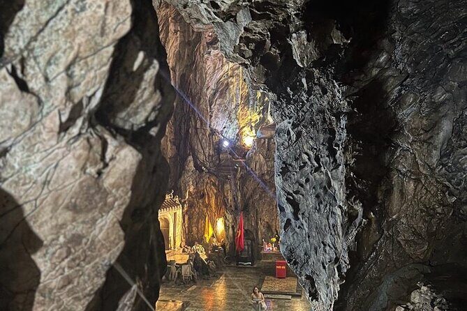 Private Experience Marble and Monkey Mountains with Local Guider - Key Points