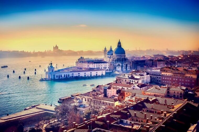private-experience-venice-walking-city-boat-tour