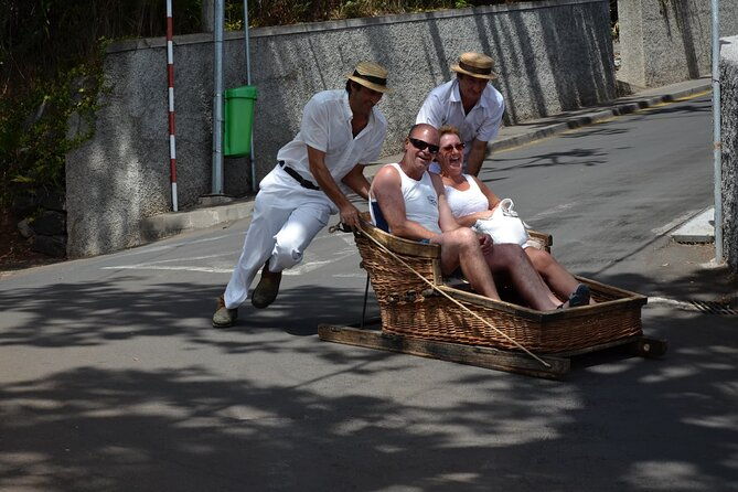 private-express-tuk-tuk-tour-funchal-old-town-toboggans-2