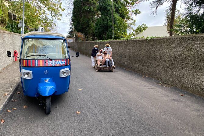 private-express-tuk-tuk-tour-funchal-old-town-toboggans