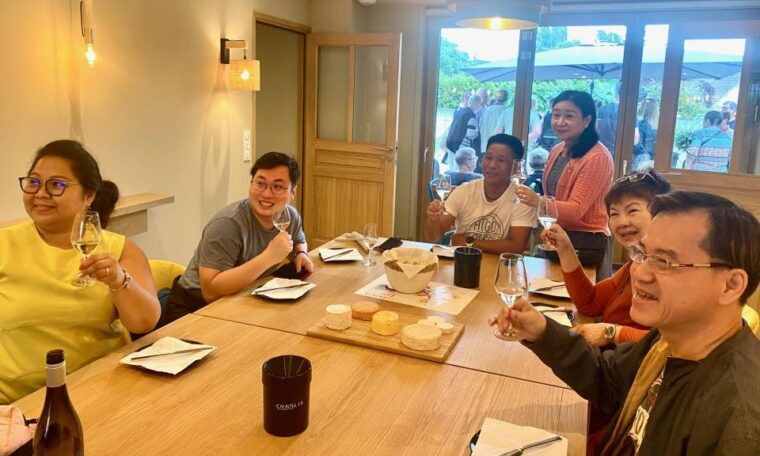 private-exquisite-red-white-burgundy-wines-trip-from-paris-2