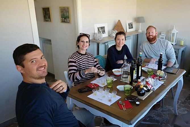 private-extra-virgin-olive-oil-tasting-in-rome-with-an-olive-oil-sommelier