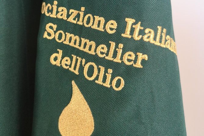 private-extra-virgin-olive-oil-tasting-in-rome-with-an-olive-oil-sommelier
