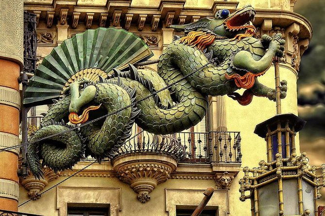private-family-experience-dragon-tour-in-barcelona-for-kids