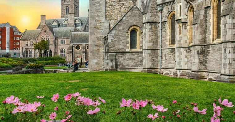 private-family-tour-of-dublin-with-fun-activities-for-kids