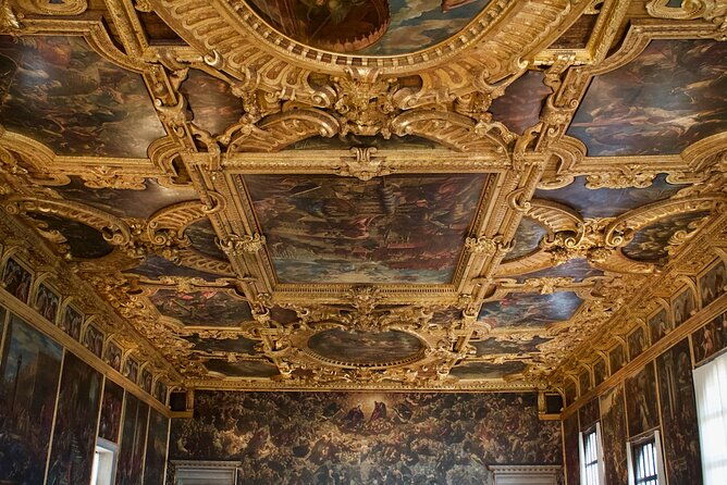 private-family-tour-of-saint-marks-doges-palace-with-scavenger-hunt