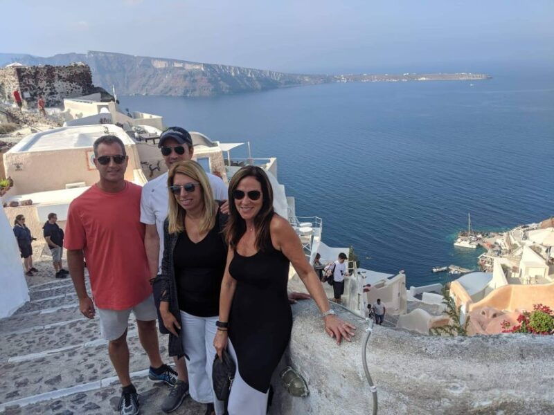 private-famous-sights-tour-with-local-guide-in-santorini