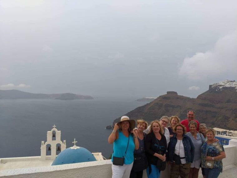private-famous-sights-tour-with-local-guide-in-santorini