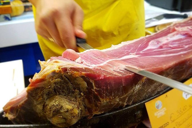 private-farmers-market-tour-tasting-in-rome