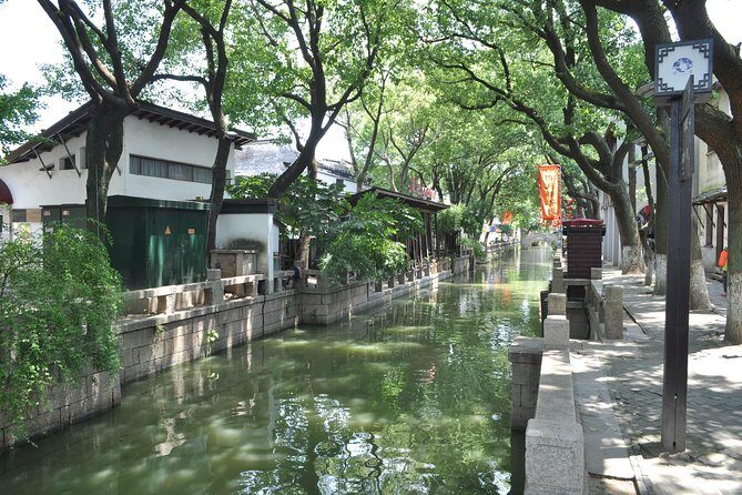 Private Flexible Suzhou City Tour with Tongli or Zhouzhuang Water Town Options - How the Itinerary Works in Practice