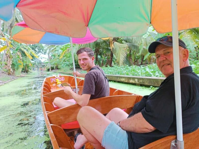 Private Floating & Train Market + DRAGON Temple + Thai Cafe - FAQ