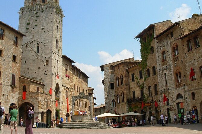 private-florence-day-trip-to-pisa-san-gimignano-siena