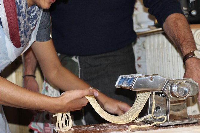 private-florence-market-tour-tuscan-cooking-class-with-mirella-2