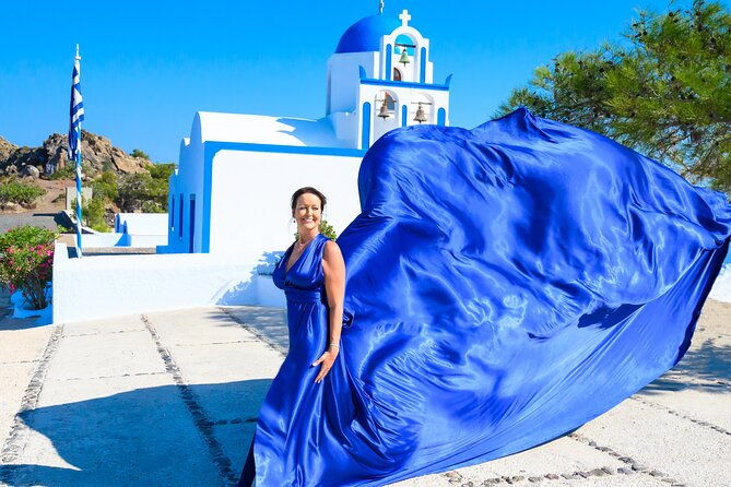 private-flying-dress-photoshoot-2h-in-santorini-pick-up-included