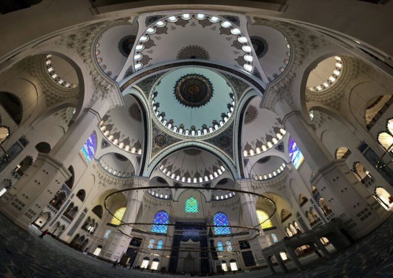 private-food-tour-in-local-food-markets-in-asian-side-by-van