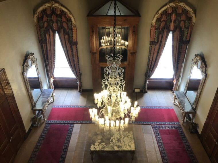 private-food-tour-in-local-food-markets-in-asian-side-by-van