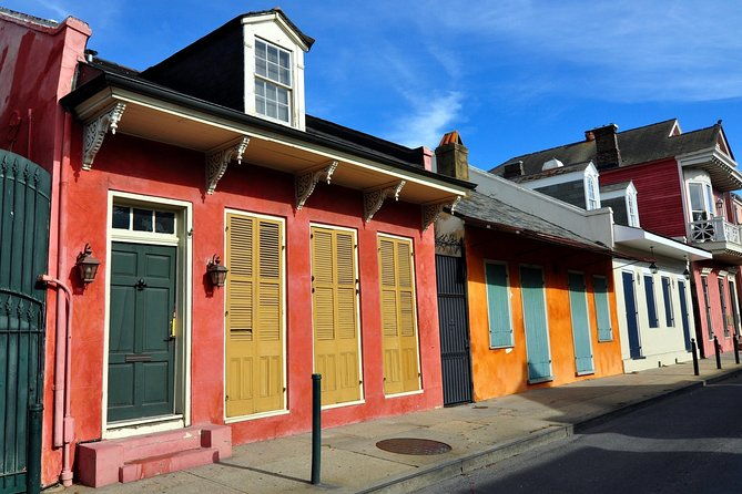 private-french-quarter-garden-district-tour-walk-and-drive-combo