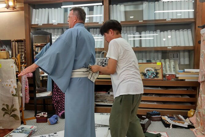 private-fujinomiya-town-in-kimono-guided-tour-c-g