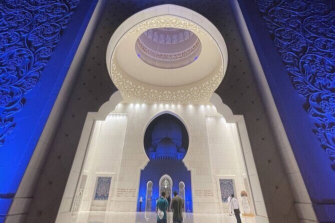 Private Full-Day Abu Dhabi City Tour with a Local! - Who Should Consider This Tour?