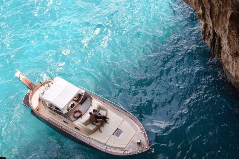 private-full-day-boat-tour-to-positano