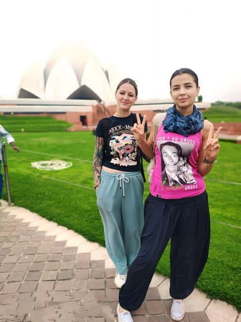 Private Full Day City Tour of Old and New Delhi - Transition to Modern Delhi: Architectural Marvels and Monuments