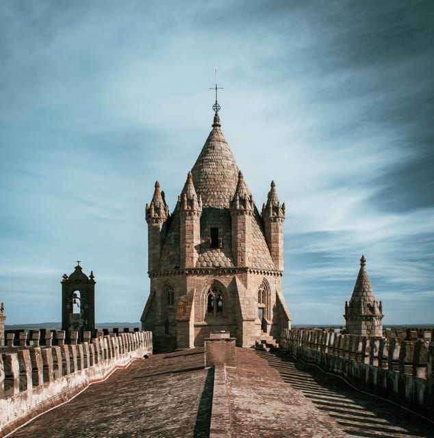 private-full-day-evora-monsaraz-and-winery-day-trip