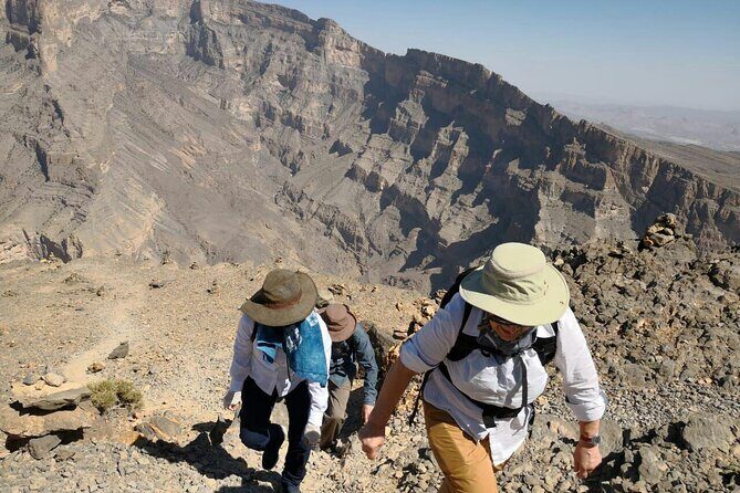 Private Full Day Guided Balcony Walk Hiking to Jebel Shams - What’s Included and What to Bring