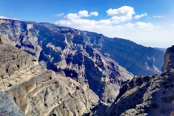 Private Full Day Guided Balcony Walk Hiking to Jebel Shams - The Authentic Vibe and the Value for Money