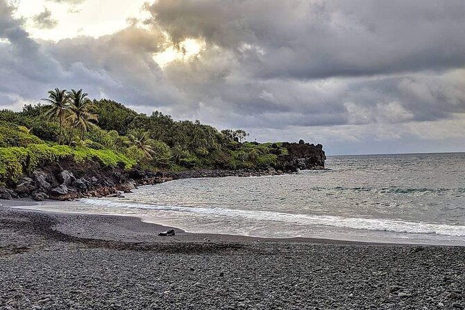 private-full-day-hana-jeep-tour