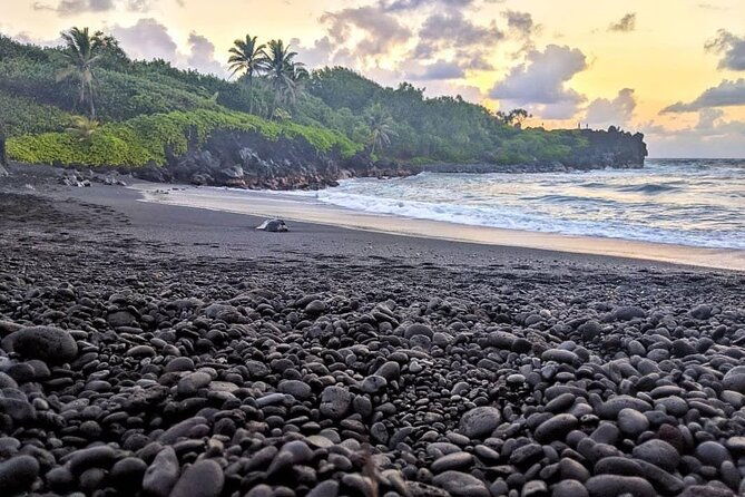 private-full-day-hana-jeep-tour
