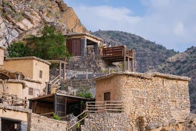 Private Full-Day Jebel Akhdar-Al Suwjara Village Tour - Discovering Oman’s Mountain Majesty