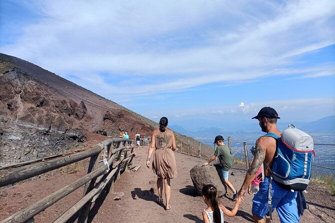 private-full-day-pompeii-volcano-vesuvius-tour-from-rome