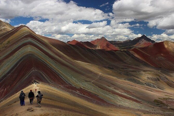 private-full-day-rainbow-mountain-tour-from-cusco