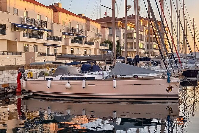 private-full-day-sailing-cruise-from-gibraltar-by-yacht