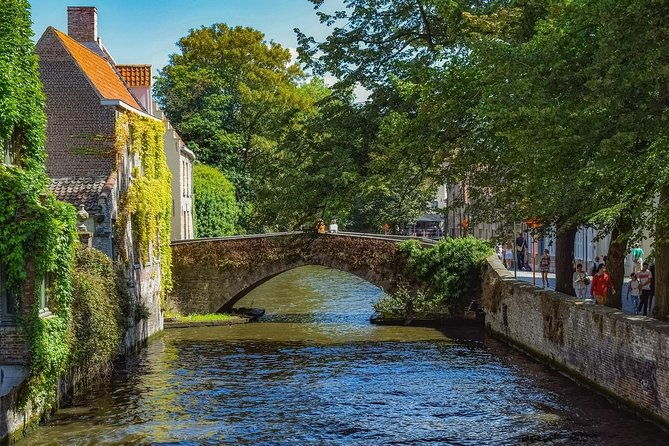 private-full-day-sightseeing-tour-to-bruges-from-amsterdam