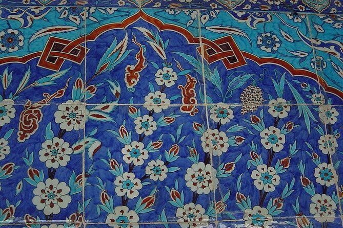 private-full-day-strolling-through-the-old-markets-of-istanbul