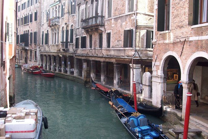 private-full-day-tour-from-milan-to-venice-with-local-tour-guide-and-fast-train
