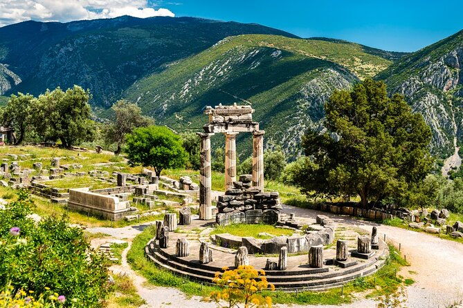 private-full-day-tour-in-delphi