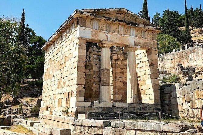 private-full-day-tour-in-delphi
