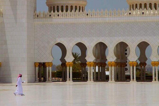 Private Full Day Tour of Abu Dhabi - Who Should Consider This Tour?  