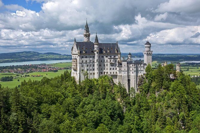 Private Full-Day Tour of Neuschwanstein Castle from Innsbruck - Exploring the Private Full-Day Tour of Neuschwanstein Castle from Innsbruck